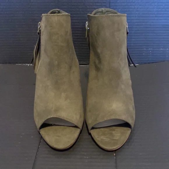 JusrFab peep toe/ heel booties - Picture 2 of 5